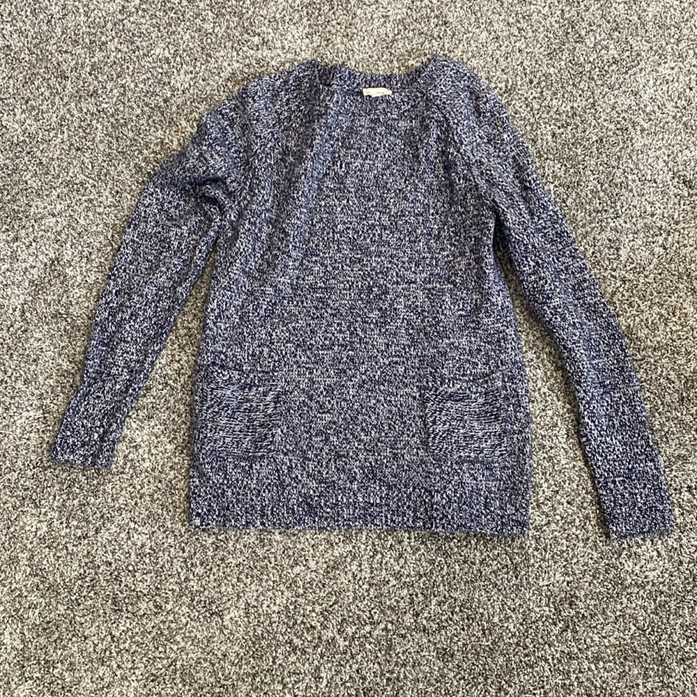 Gap blue sweater with front square pockets